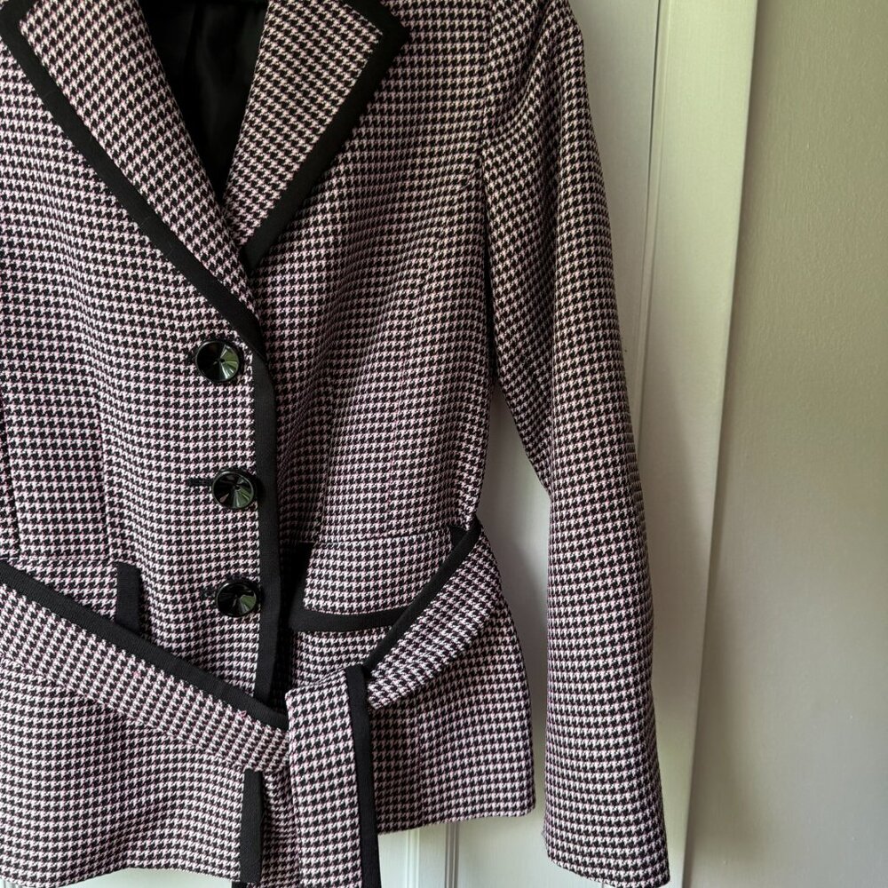 LeSuit Belted Blazer - Picture 4 of 5